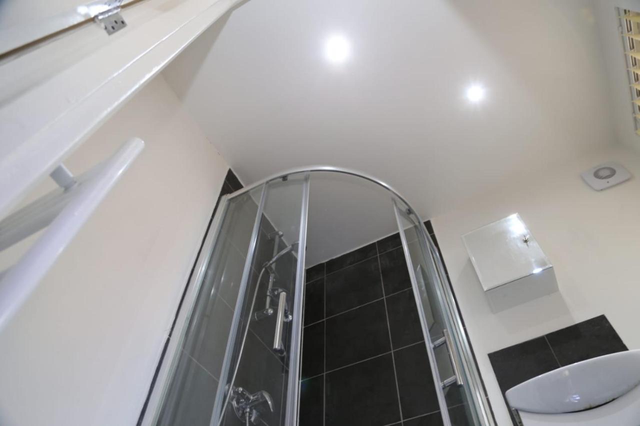 A A Guest Rooms Thamesmead Erith Экстерьер фото
